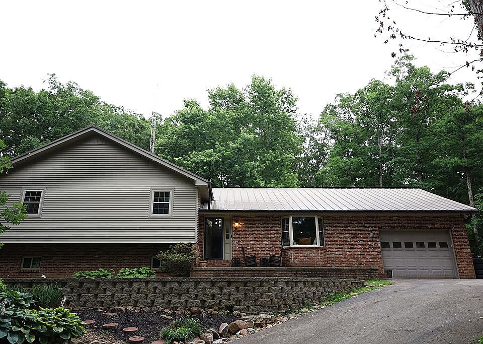 1st image of 796 County Road 304