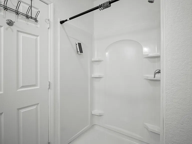 3309 Armstrong Ct — Photo 26