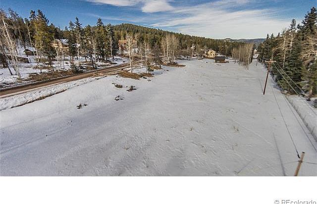 1st image of 6850 Brook Forest Dr