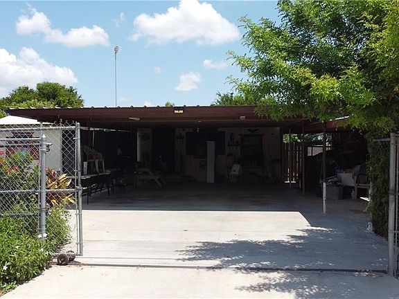 2nd image of 3111 Puebla St