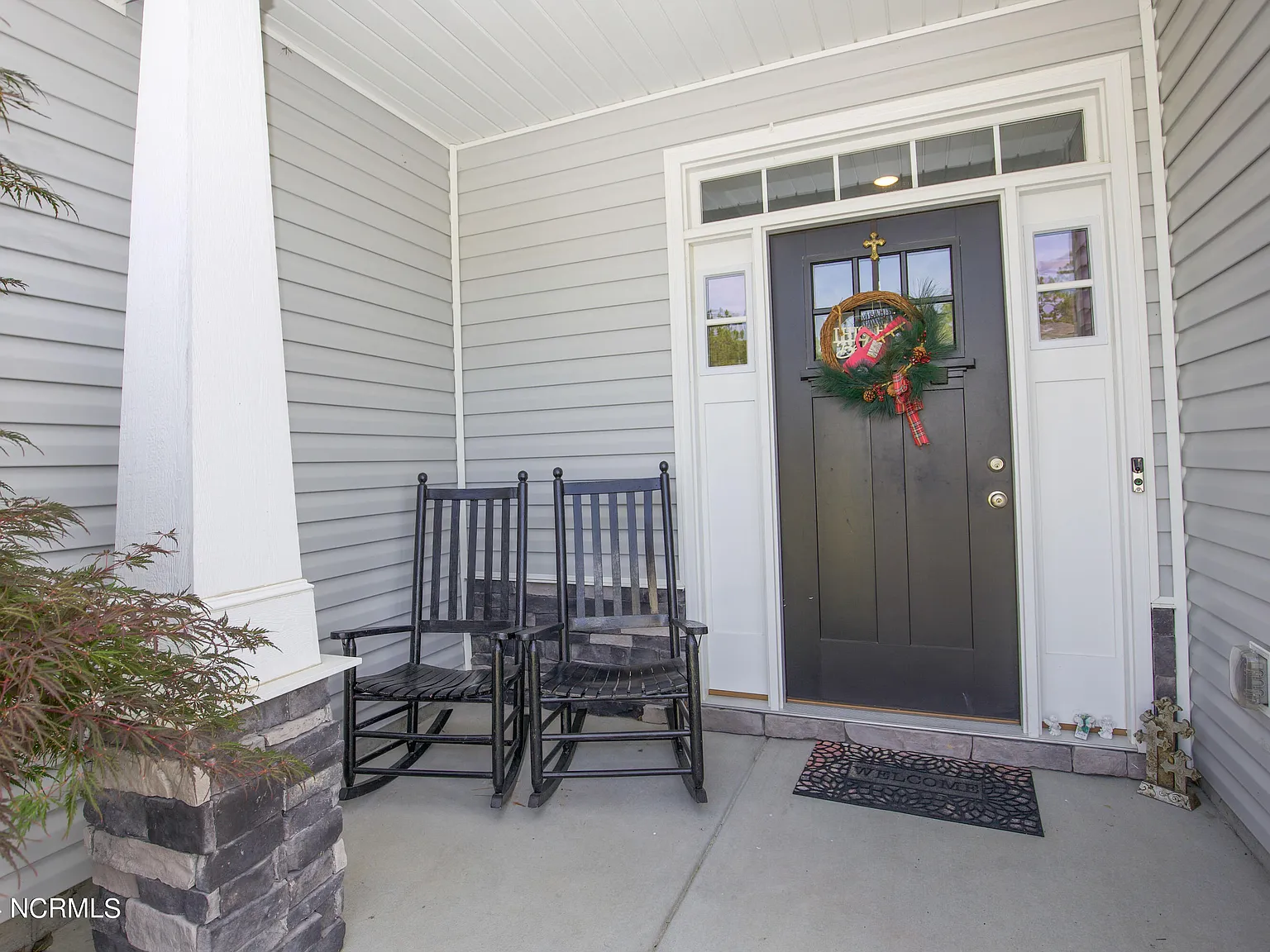3 bed, 2.5 bath, $2,250 — Photo 3