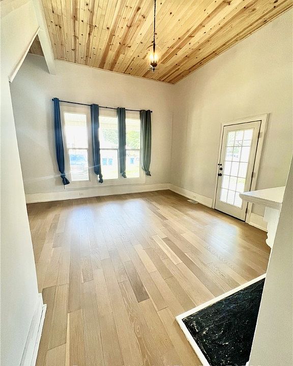 111 W Pope St, Dunn, NC 28334 Zillow