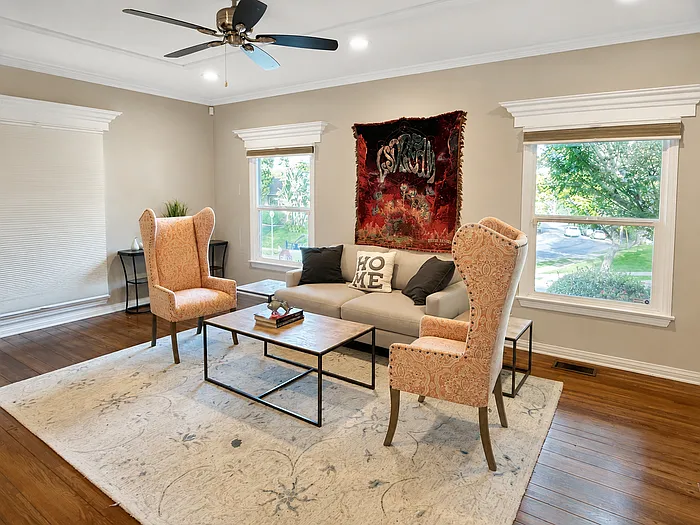 3 bed, 2.5 bath, 2087 sqft, $8,500 — Photo 3