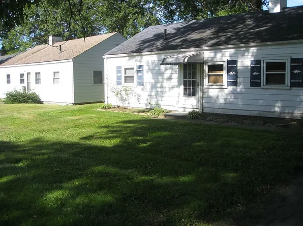 3997 Meadow Ln, Lorain, OH 44055