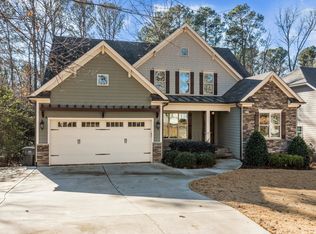 1001 Collins Dr, Raleigh, NC 27609