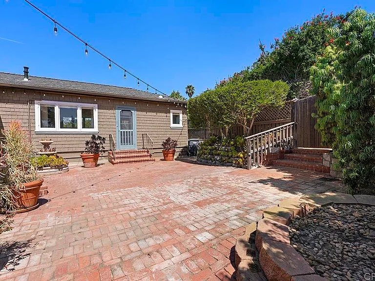 1654 Camino Del Mar #UPPER — Photo 5