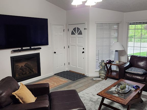 Living room -- TV included