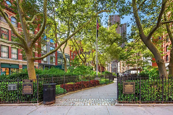 Sold by Stribling | media 11