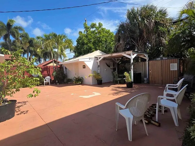 808 W Lakewood Rd — Photo 21