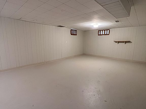 4th image of 1110 Elliott St