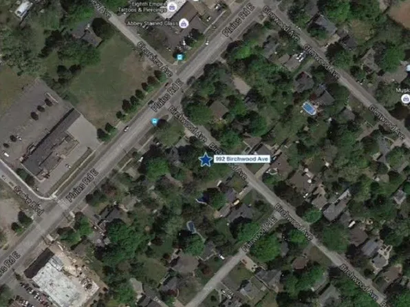 992 Birchwood Ave #990, Burlington, ON L7T 2H8