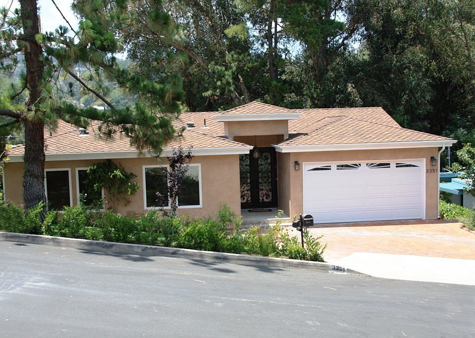 1st image of 3351 Bennett Dr
