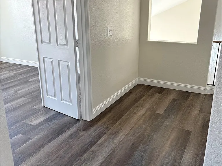 2670 Ridgewater Cir — Photo 18