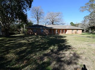 302 S Lee St, Alvin, TX 77511