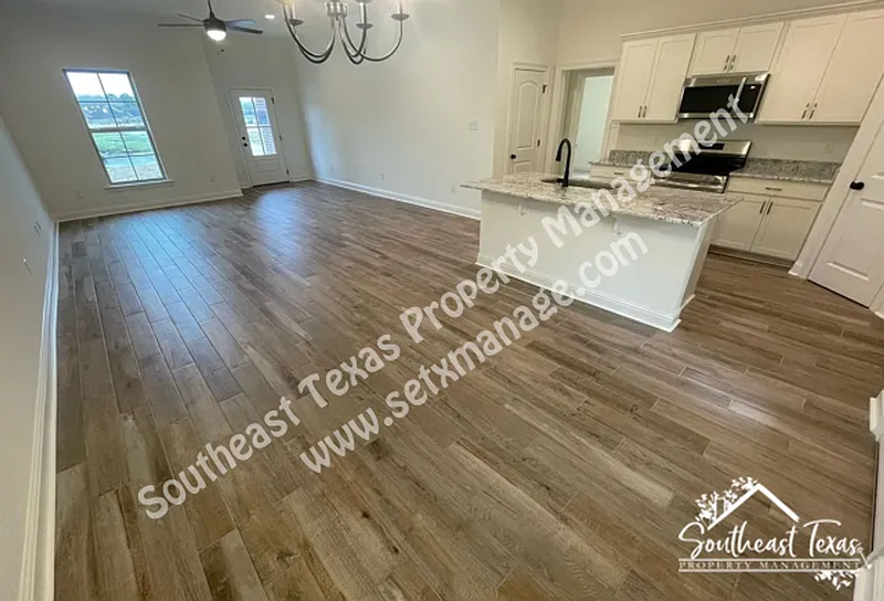 3 bed, 2.0 bath, 1656 sqft, $2,350 — Photo 3