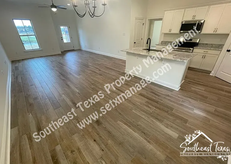 6735 Arbor Way — Photo 3