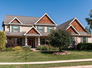 5352 Scenic Oak Dr SW, Rochester, MN 55902