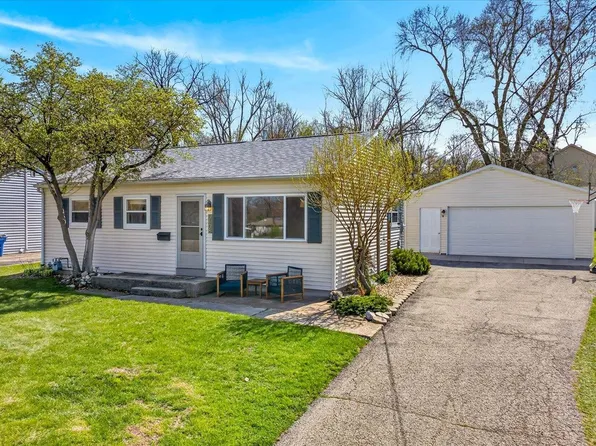 5408 Healy Ln, Monona, WI 53716