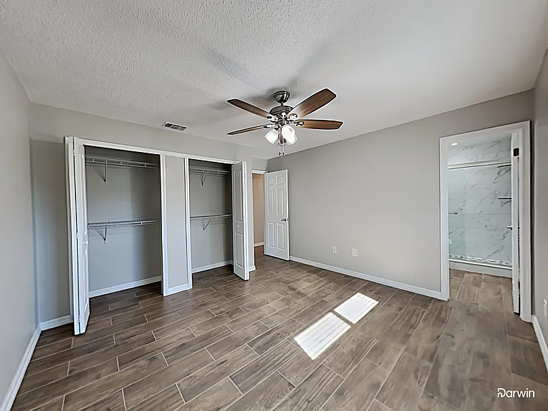 219 Ashbourne Dr — Photo 8