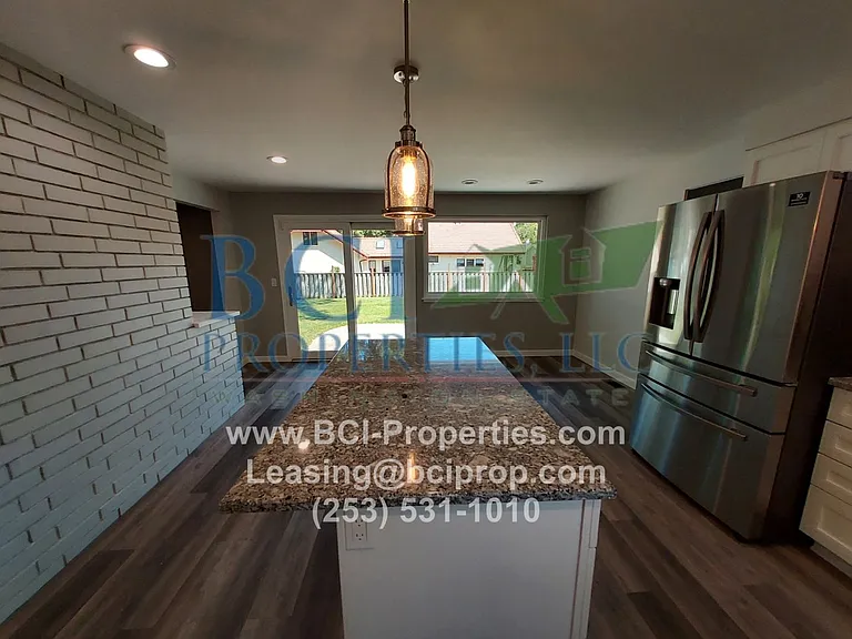 8811 Forest Ave SW — Photo 29
