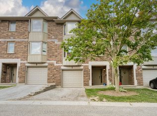 1548 Richmond St #7, London, ON N6G 4W7