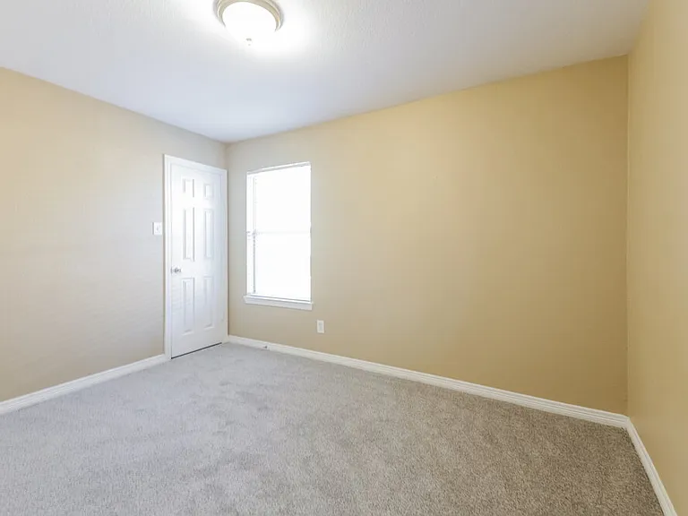 7103 London Fog Dr — Photo 14