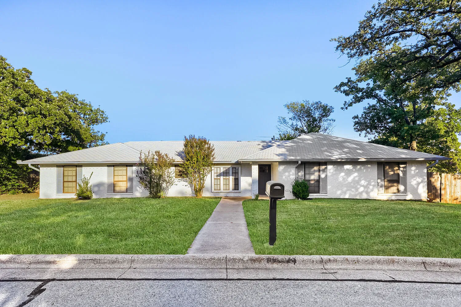 3 bed, 1488 sqft, $2,080 — Photo 2