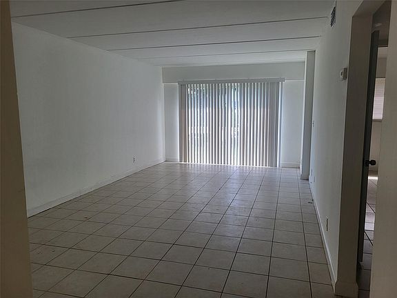 4th image of 1501 Crescent Circle #E43