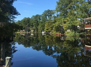 28399 Island Dr, Lacombe, LA 70445