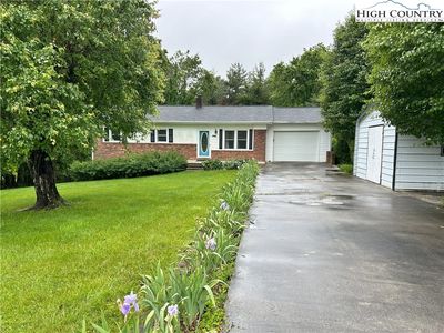 4222 Ridgeglen Road, Sparta, NC, 28675