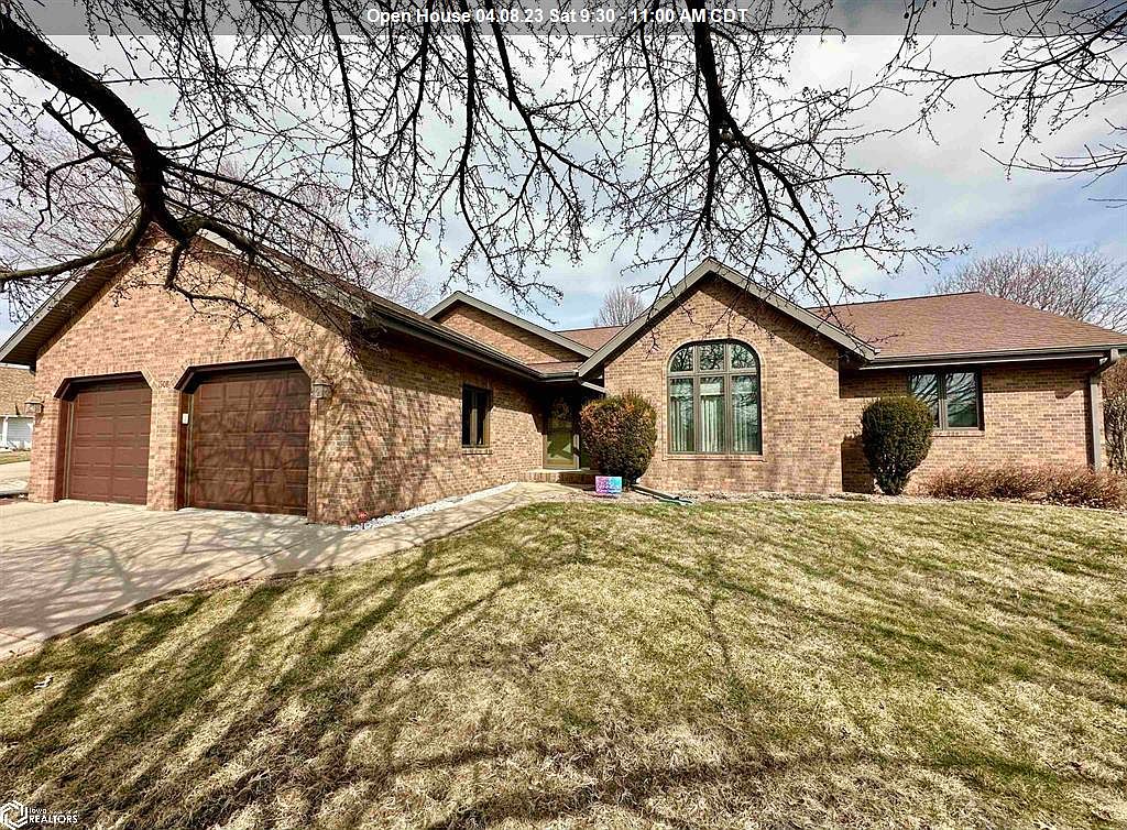 1908 Spring St, Grinnell, IA 50112 Zillow