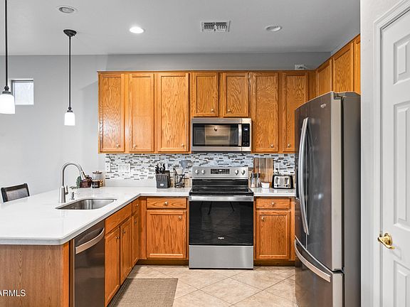 4th image of 42113 W MILLER Lane