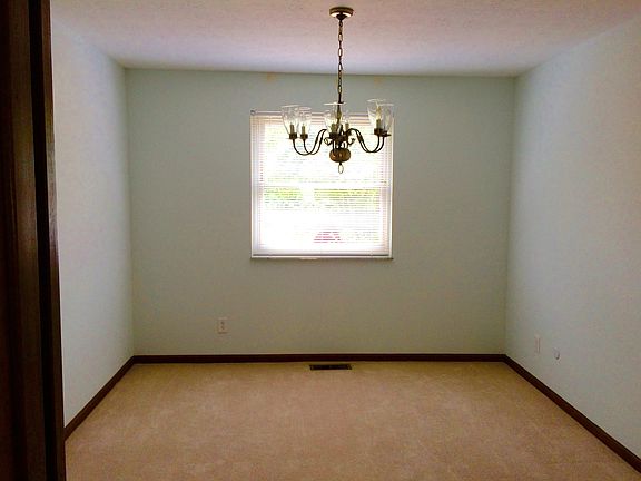 5th image of 312 Kimbary Dr