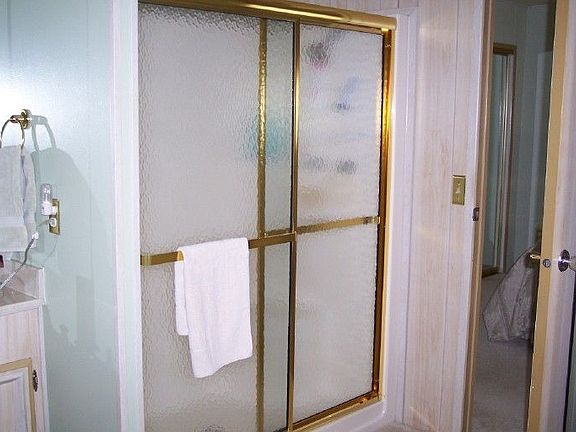 3rd image of 1402 22nd St NE Unit 303