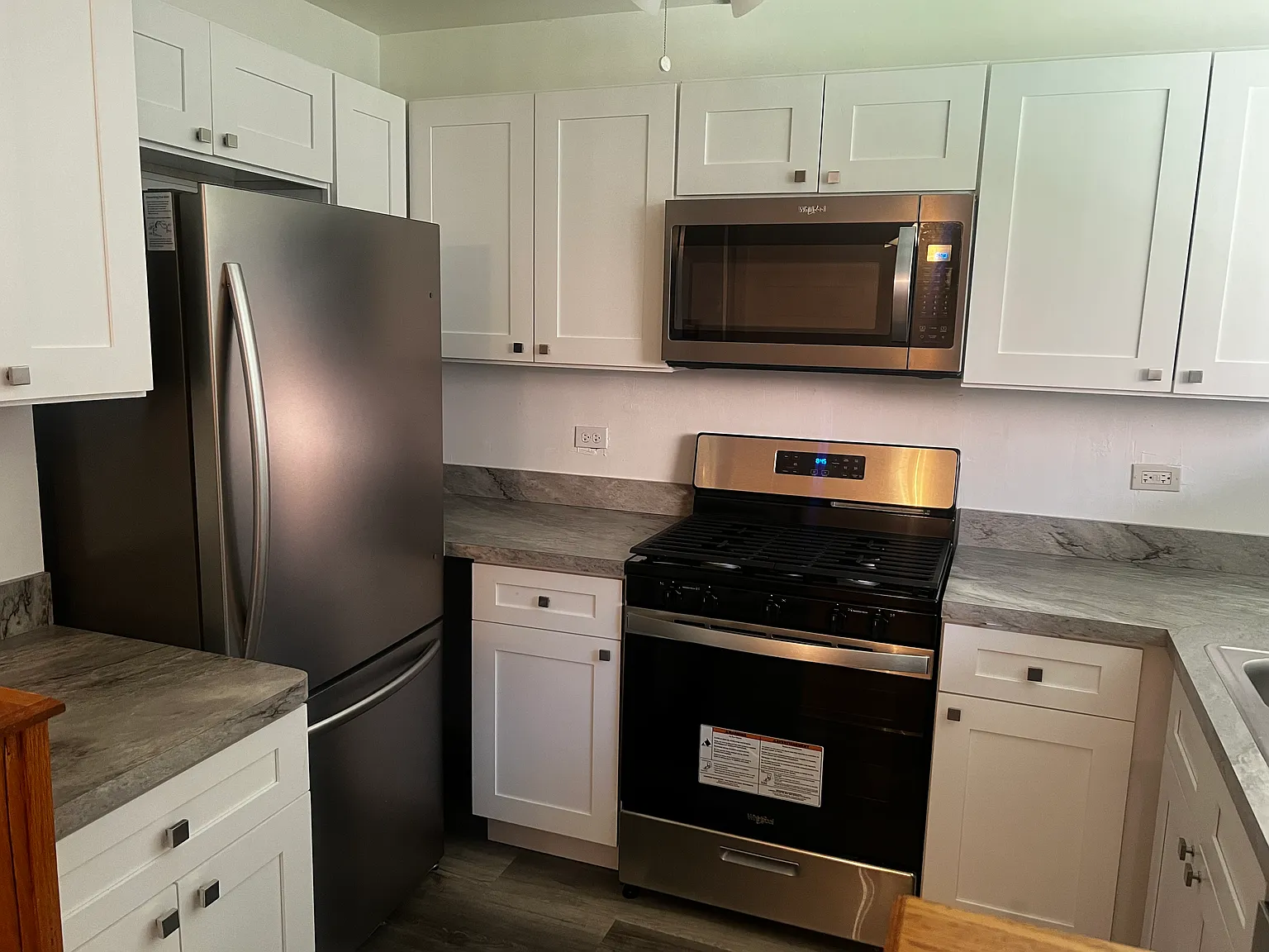 Spacious 2 Bed Townhome in Little Italy — Photo 2