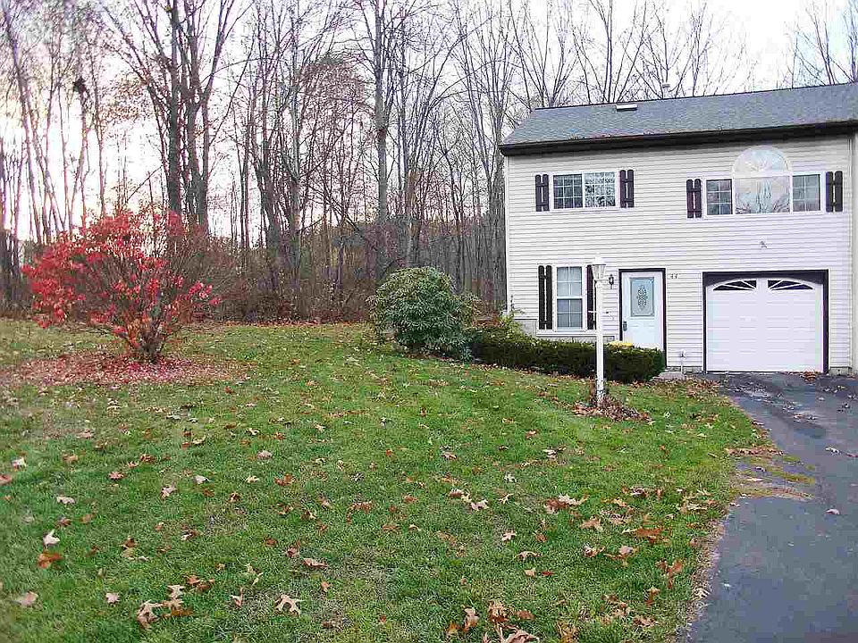 1st image of 44 Glenbrook Ct