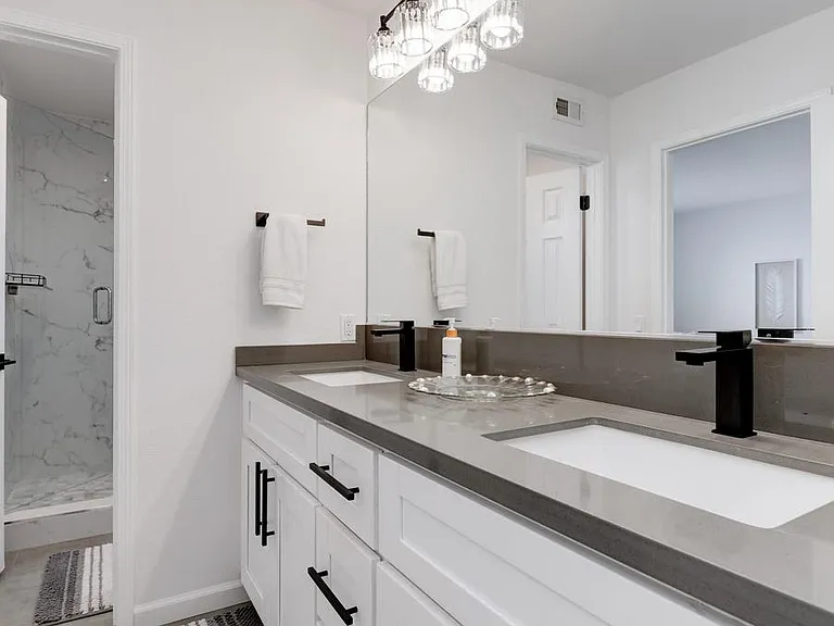 807 Highland Dr — Photo 46