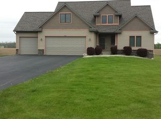 7450 Vinton Ave NW, Comstock Park, MI 49321