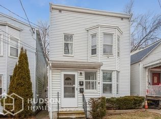 105 Ford Ave #1, Troy, NY 12180