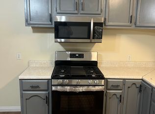 432 S Real Rd APT B, Bakersfield, CA 93309