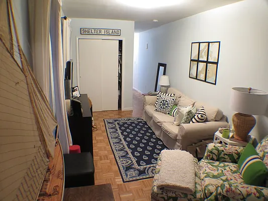 Rented by Glasser Realty LLC | media 8