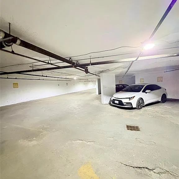 150 Park St W #1413 — Photo 32