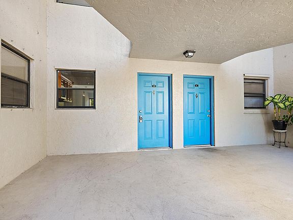 3rd image of 1661 Balfour Point Drive #B