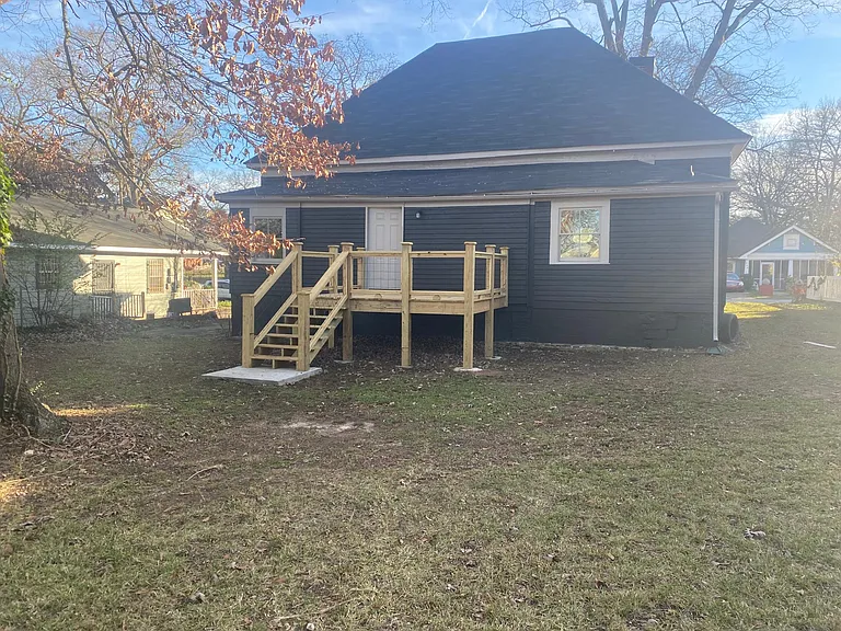 661 Gillette Ave SW — Photo 37