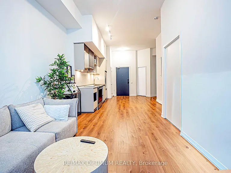 395 Dundas St W #219 — Photo 4