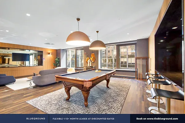 Rented by The Blueground | media 86