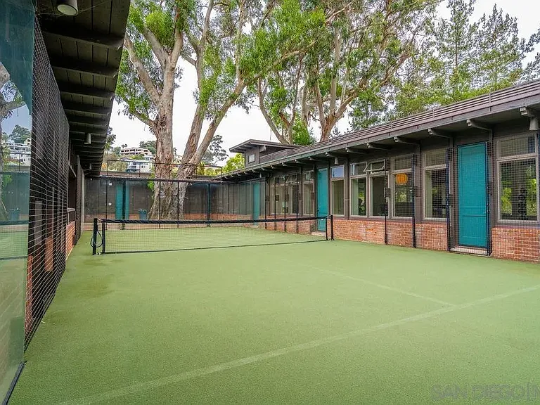 7007 Country Club Dr — Photo 34