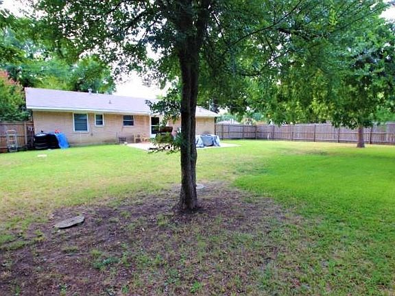 3rd image of 630 Dorris Dr