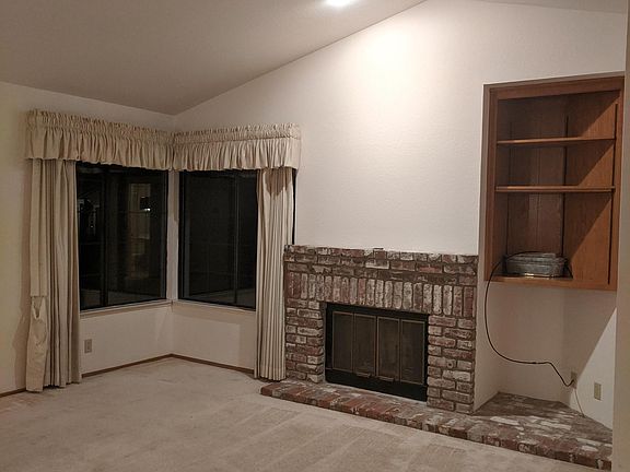 2nd image of 1618 Ashford Dr