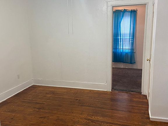 4th image of 541 S 5th Ave Floor 1